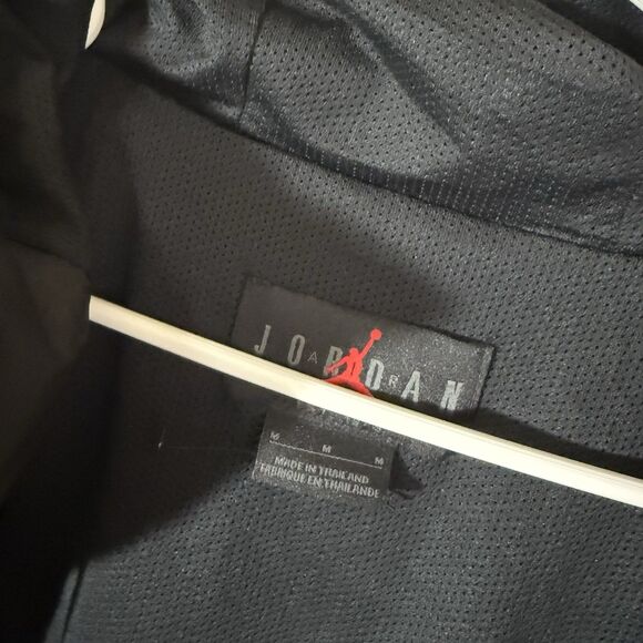 Nike Air Jordan Essentials Woven Jacket Size M #DA9832 Red Black Full Zip Hood - Picture 11 of 14